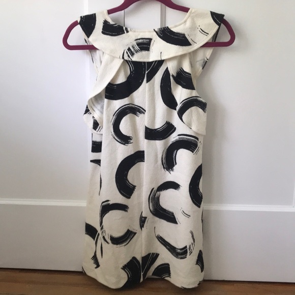 Black and white dress - Picture 2 of 2